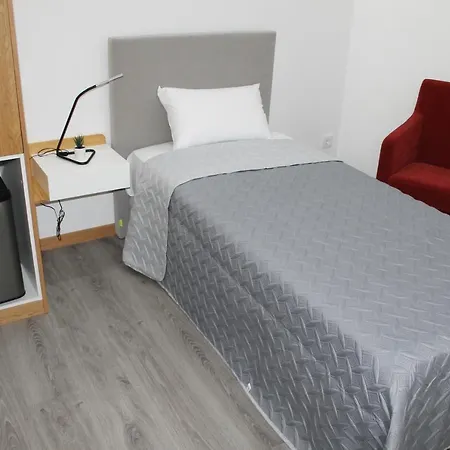 Girassol - - Com Casa De Banho Privativa 3* Castelo Branco (Centro)