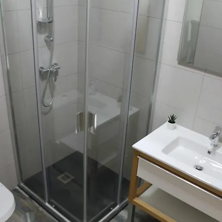 Girassol - - Com Casa De Banho Privativa Gasthof