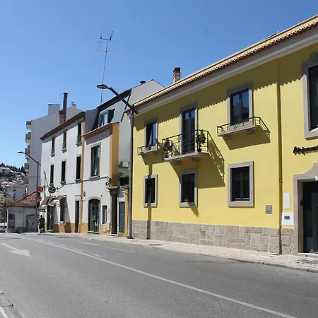 Girassol - - Com Casa De Banho Privativa Guest house Castelo Branco (Centro)