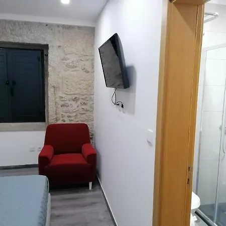 Girassol - - Com Casa De Banho Privativa Gasthof 4*