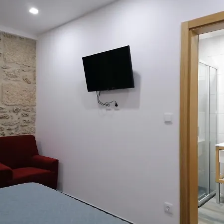 Girassol - - Com Casa De Banho Privativa