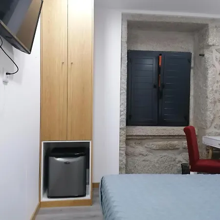 Girassol - - Com Casa De Banho Privativa 4*
