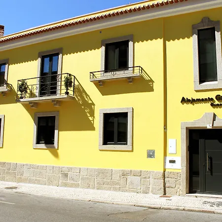 Girassol - - Com Casa De Banho Privativa