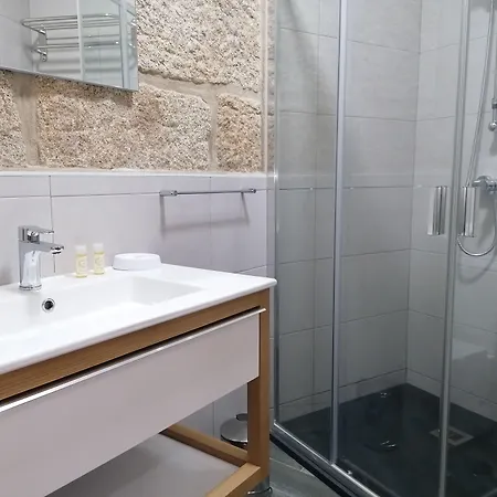 Girassol - - Com Casa De Banho Privativa בית הארחה 3*