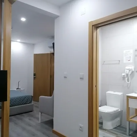 Girassol - - Com Casa De Banho Privativa 4* Castelo Branco (Centro)