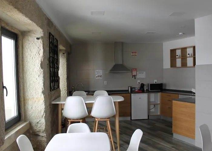 Girassol - - Com Casa De Banho Privativa 3*