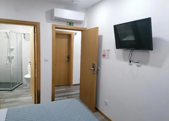 Girassol - - Com Casa De Banho Privativa Castelo Branco (Centro)