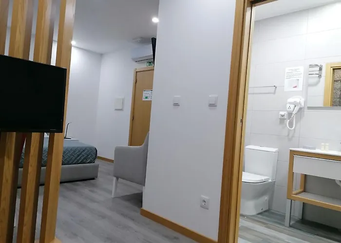 Girassol - - Com Casa De Banho Privativa Casa de hóspedes