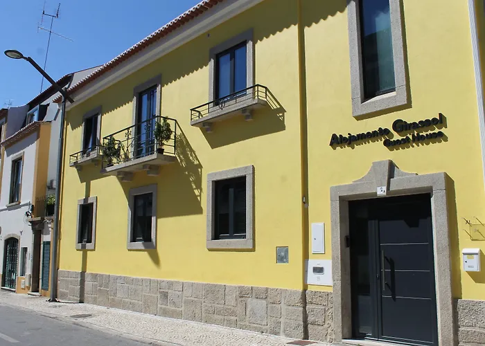 Girassol - - Com Casa De Banho Privativa Casa de hóspedes